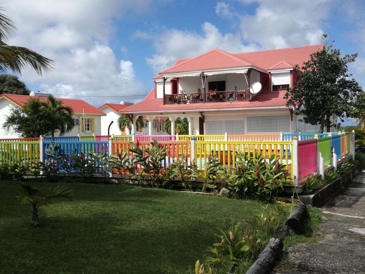 Au Jardin De Beausejour Hotel Capesterre Bagian luar foto